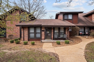 1050 Humber Cir Unit 15B, Saint Louis, MO 63129