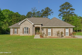 217 Victory Rd, Laurel, MS 39443