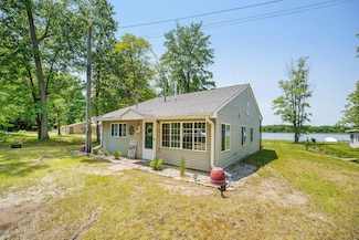 60858 Lilly Lake Dr, Jones, MI 49061