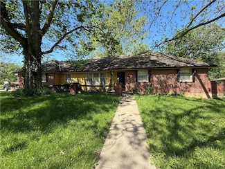 5644 Bellefontaine Ave, Kansas City, MO 64130