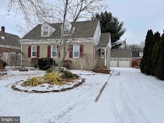 329 Washington Dr, Pennsville, NJ 08070