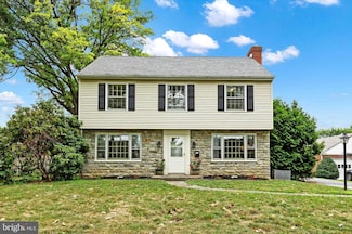 1711 Ridgeview Ave, Lancaster, PA 17603