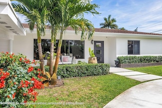 7700 Pine Tree Ln, West Palm Beach, FL 33406