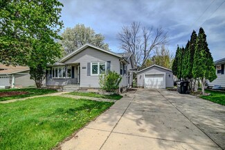 424 Deforest St, de Forest, WI 53532