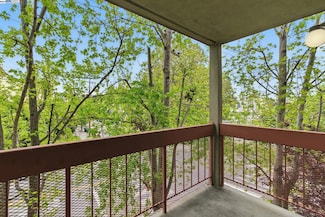 245 Perkins St Unit 33, Oakland, CA 94610