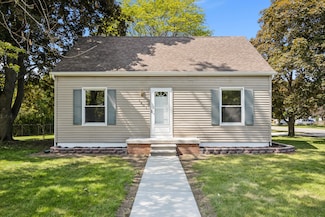 1201 Shady Ln, Tecumseh, MI 49286
