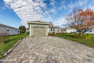 6 Bimini Dr, Toms River, NJ 08757