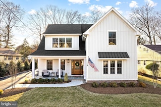 810 Cedar Ave, Haddonfield, NJ 08033