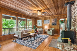 10520 Hwy 116, Forestville, CA 95436
