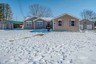 42140 Main St, Tuppers Plains, OH 45783