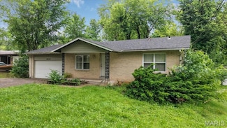 9818 Ventura Dr, Saint Louis, MO 63136