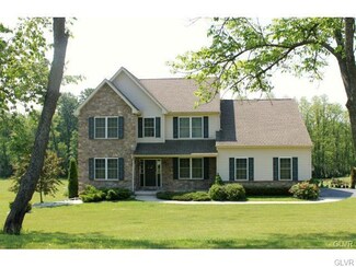 687 Valley Rd, Northampton, PA 18067