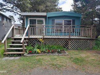 140 NW Vista St, Depoe Bay, OR 97341