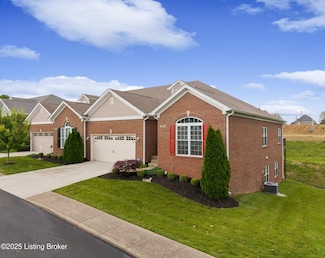 14407 Crescent Cove Dr, Louisville, KY 40299