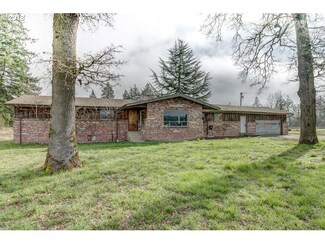 23050 NE Fulquartz Landing Rd, Dundee, OR 97115