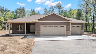1403 N Sky Line Dr, Stevens Point, WI 54482