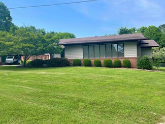 400 W Moore St, Heber Springs, AR 72543