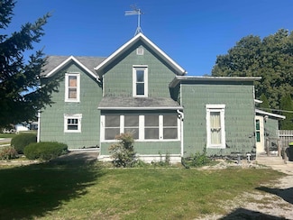 419 N Broadway St, Butler, IN 46721
