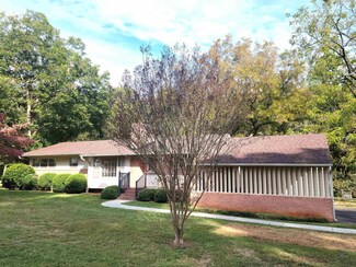 515 Greenhill Dr, Siler City, NC 27344