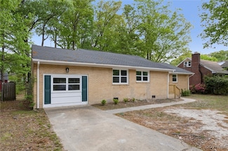 22 Green Ct, Newport News, VA 23601