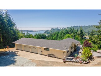 65757 E Bay Rd, North Bend, OR 97459