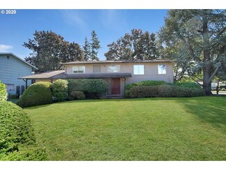 19108 NE Hassalo St, Portland, OR 97230