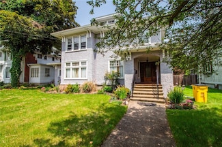 818 W Water St, Elmira, NY 14905