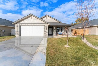 3624 E Holly Ridge Dr, Nampa, ID 83686