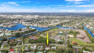 618 Anchorage Dr, North Palm Beach, FL 33408