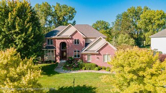 6016 Sleepy Hollow Ln, East Lansing, MI 48823