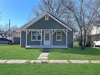 716 S Huston St, Altamont, KS 67330