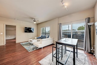 5117 N Lamar Blvd Unit 201, Austin, TX 78751