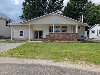 131 Stebbins St, Creston, OH 44217