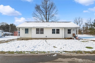 181 Water St, Clarksville, OH 45113