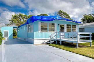 6028 Ridgewood Dr, Zephyrhills, FL 33542