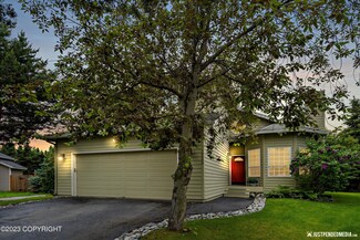 10220 Sextant Cir, Anchorage, AK 99515