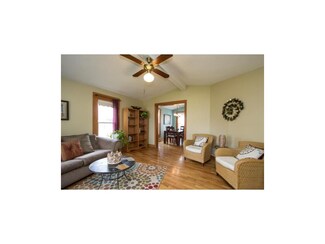 1108 8th St, Baldwin City, KS 66006