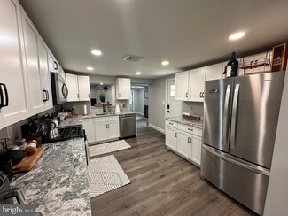 16 Willow Grove Rd, Elmer, NJ 08318