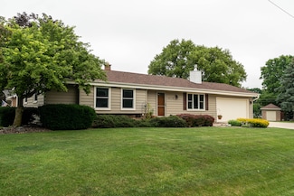 3210 Valley Forge St, Racine, WI 53404