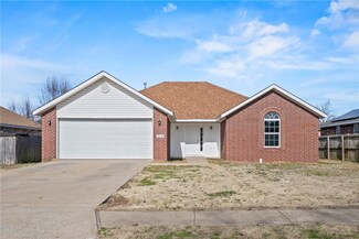 2636 Fruit Tree Ave, Springdale, AR 72764