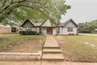 2150 Robin Rd, Lewisville, TX 75077
