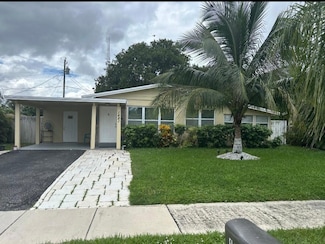 1481 NW 2nd St, Boynton Beach, FL 33435