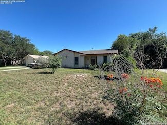 309 Royal Dr, Converse, TX 78109