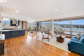 177 19th St Unit 11E, Oakland, CA 94612