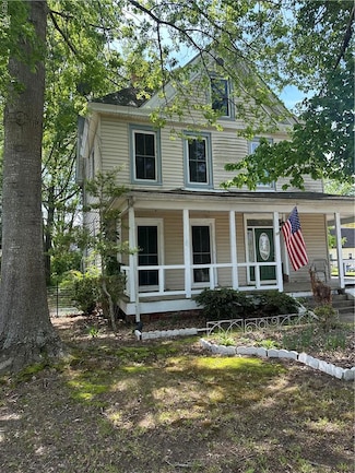 411 Norfleet St, Franklin, VA 23851