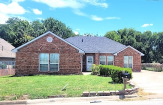8209 Clifford St, Fort Worth, TX 76108