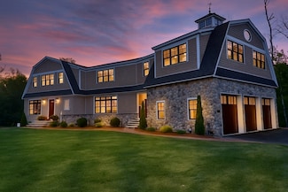 70 McCallar Ln, Concord, MA 01742