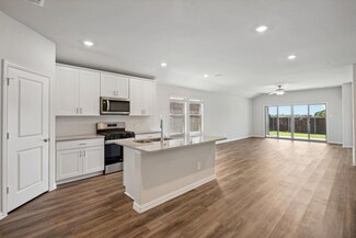 4003 Medina Dr, Farmersville, TX 75442