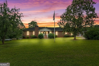 394 Hunter Rd, Griffin, GA 30224