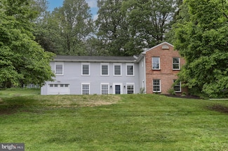 1866 Miller Rd, Hummelstown, PA 17036
